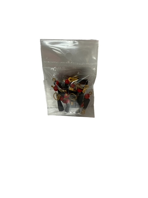 12 manitos azabache y peonia montadas en cabuchon dorado (morochos)