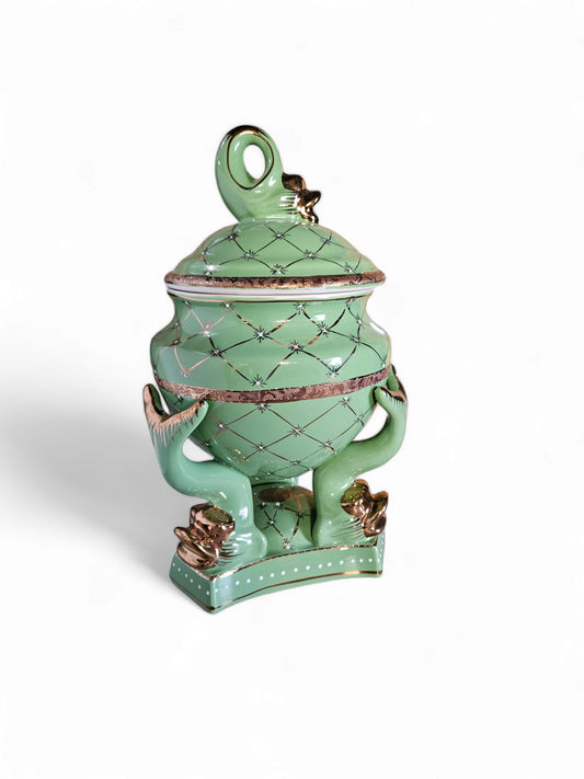 SOPERA DE INLE CON TRES PECES VERDE Y DORADO/ INLE TUREEN IN GREEN WITH GOLD WITH 3 FISH 1PC