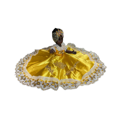 MUÑECA NEGRA  VESTIDO AMARILLA/BLACK DOLL WITH YELLOW DRESS